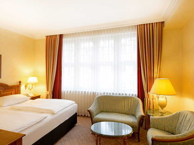 Dormero Hotel Halle Halle  Extérieur photo