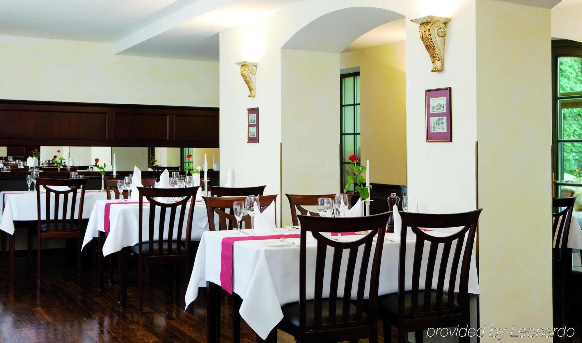 Dormero Hotel Halle Halle  Extérieur photo