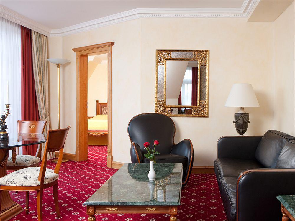 Dormero Hotel Halle Halle  Extérieur photo